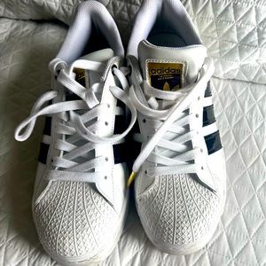 Adidas running shoes women